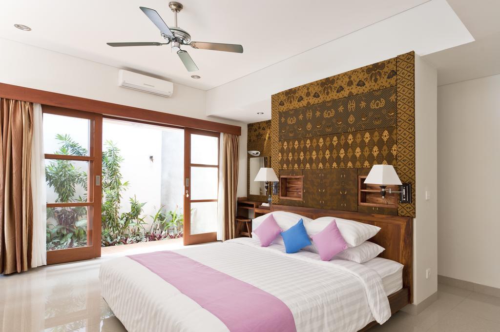 M Two Villas Seminyak Esterno foto