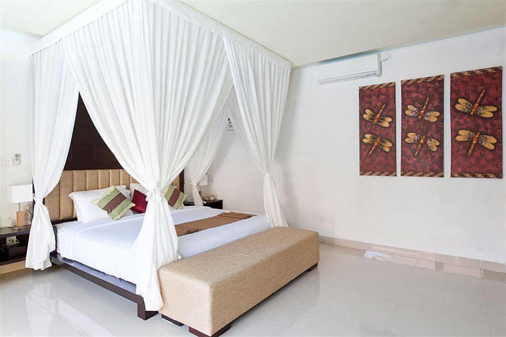 M Two Villas Seminyak Esterno foto