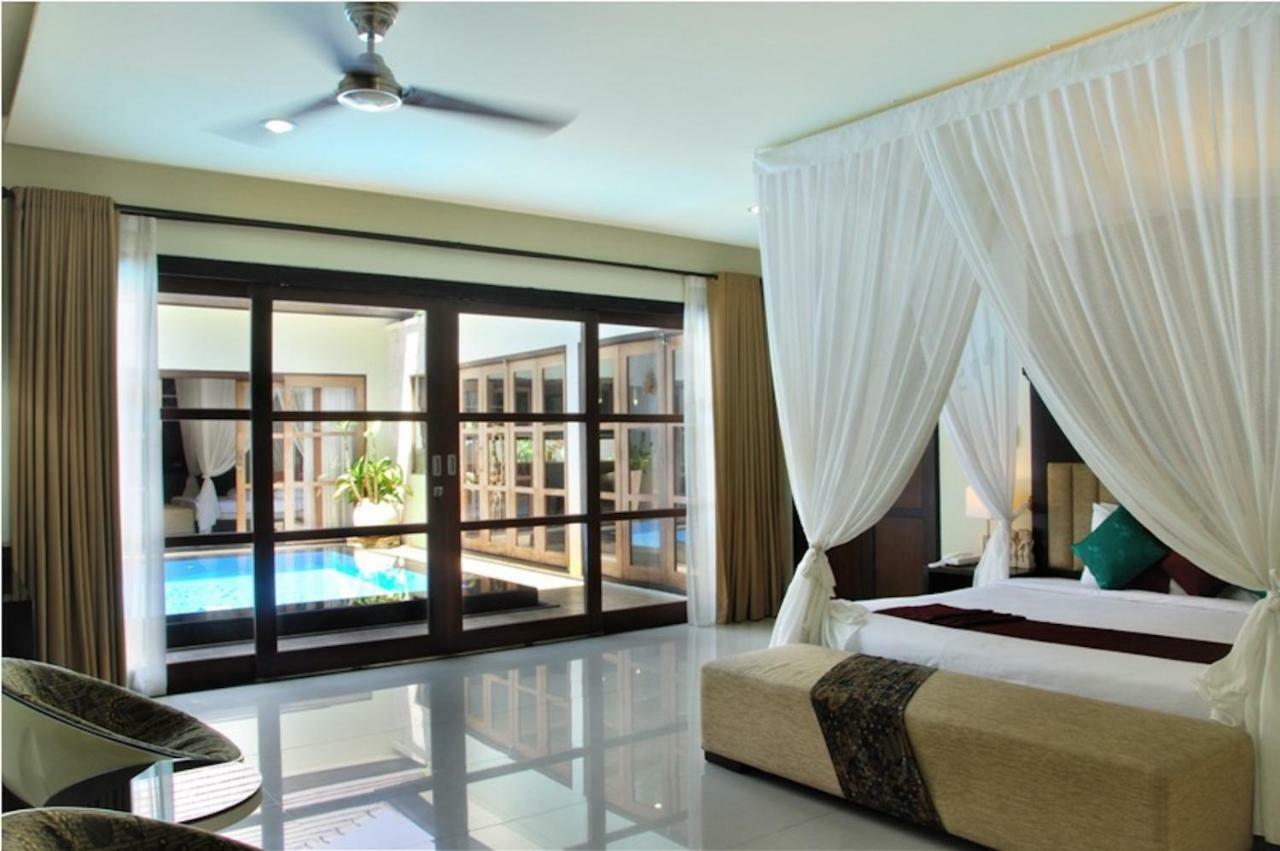 M Two Villas Seminyak Esterno foto