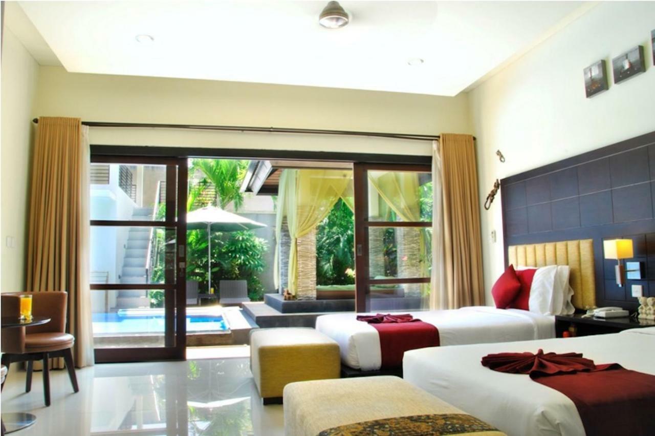 M Two Villas Seminyak Esterno foto